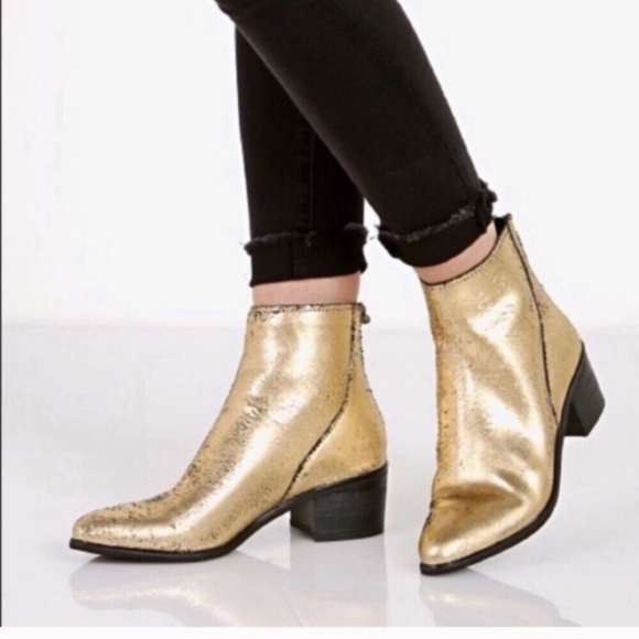 Dolce Vita. Cassius gold metallic ankle boots. - Picture 2 of 7